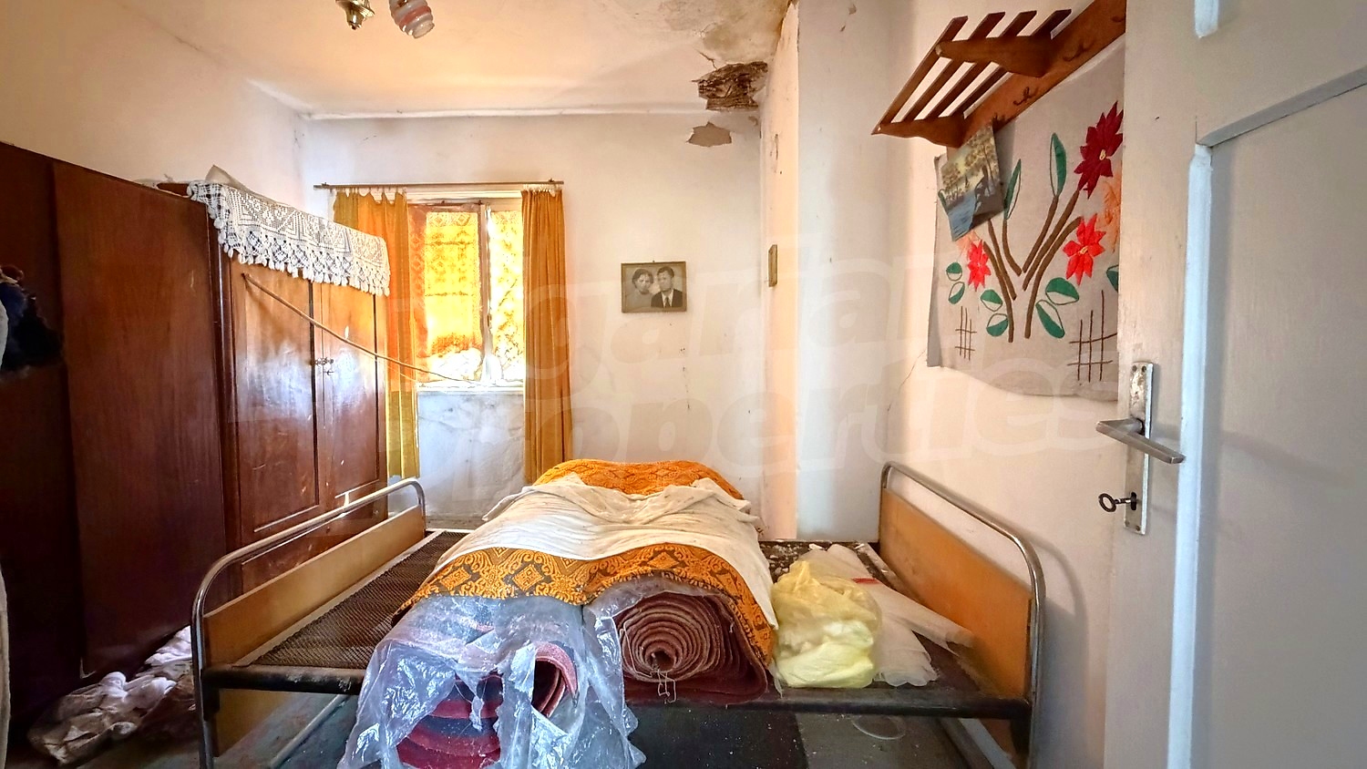 bedroom, inside