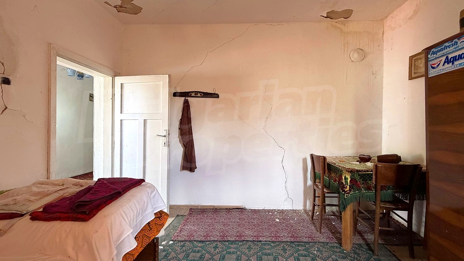 inside, bedroom