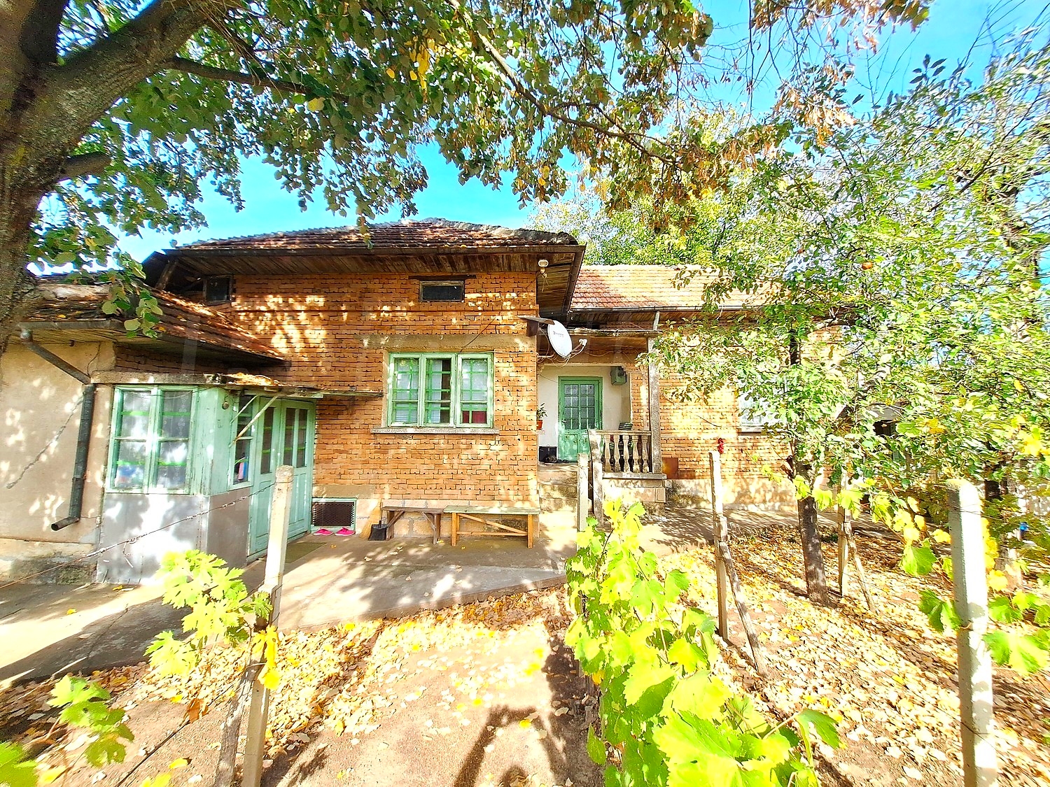 outside, facade, garden