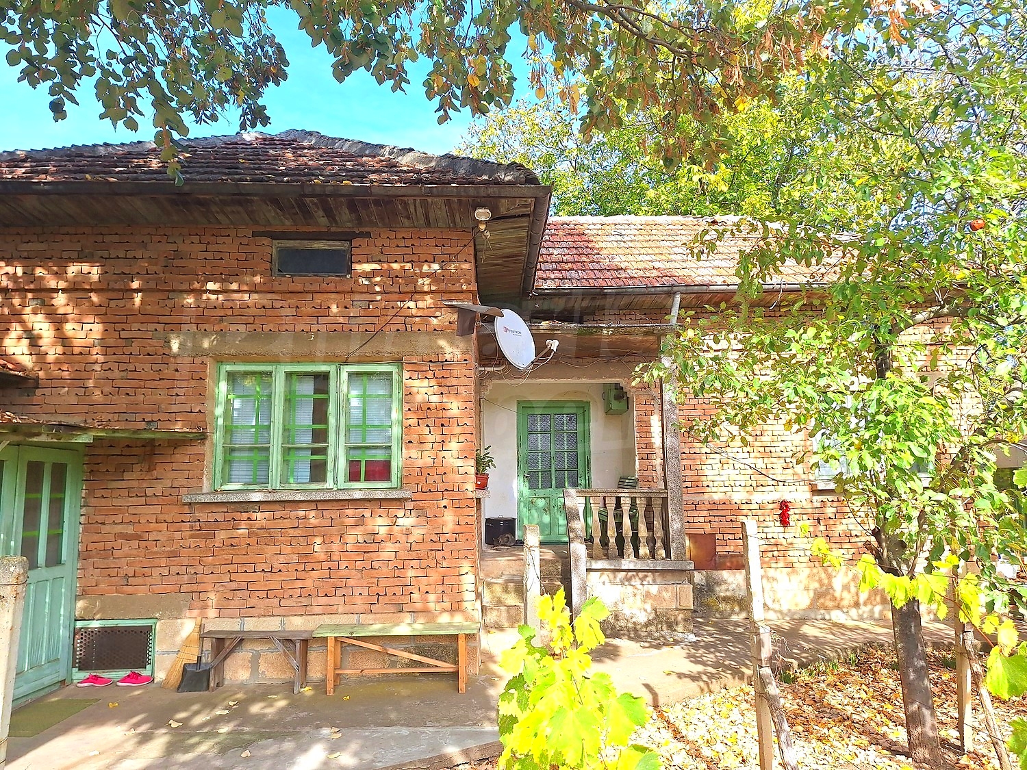 outside, facade, garden