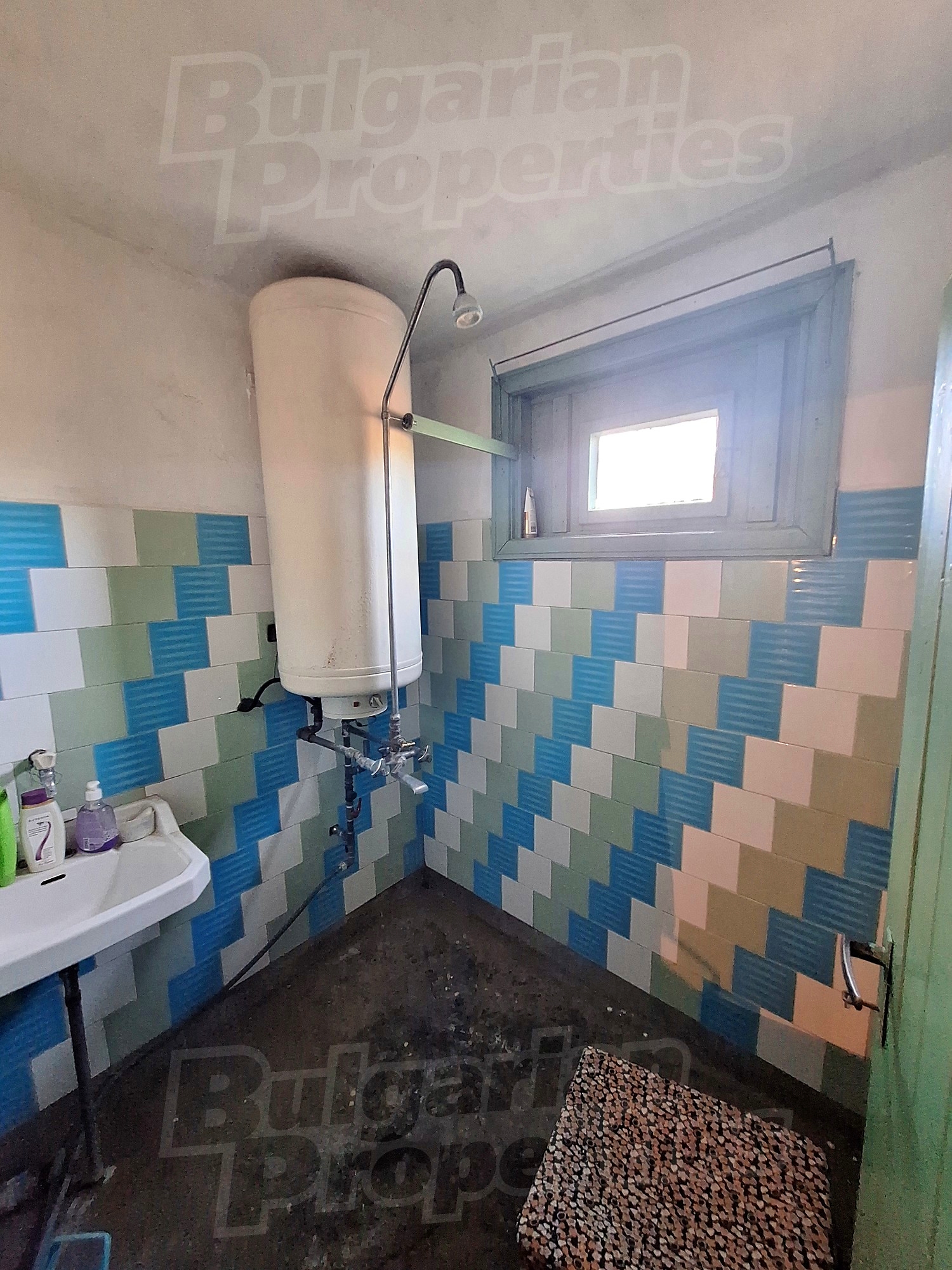 inside, bathroom