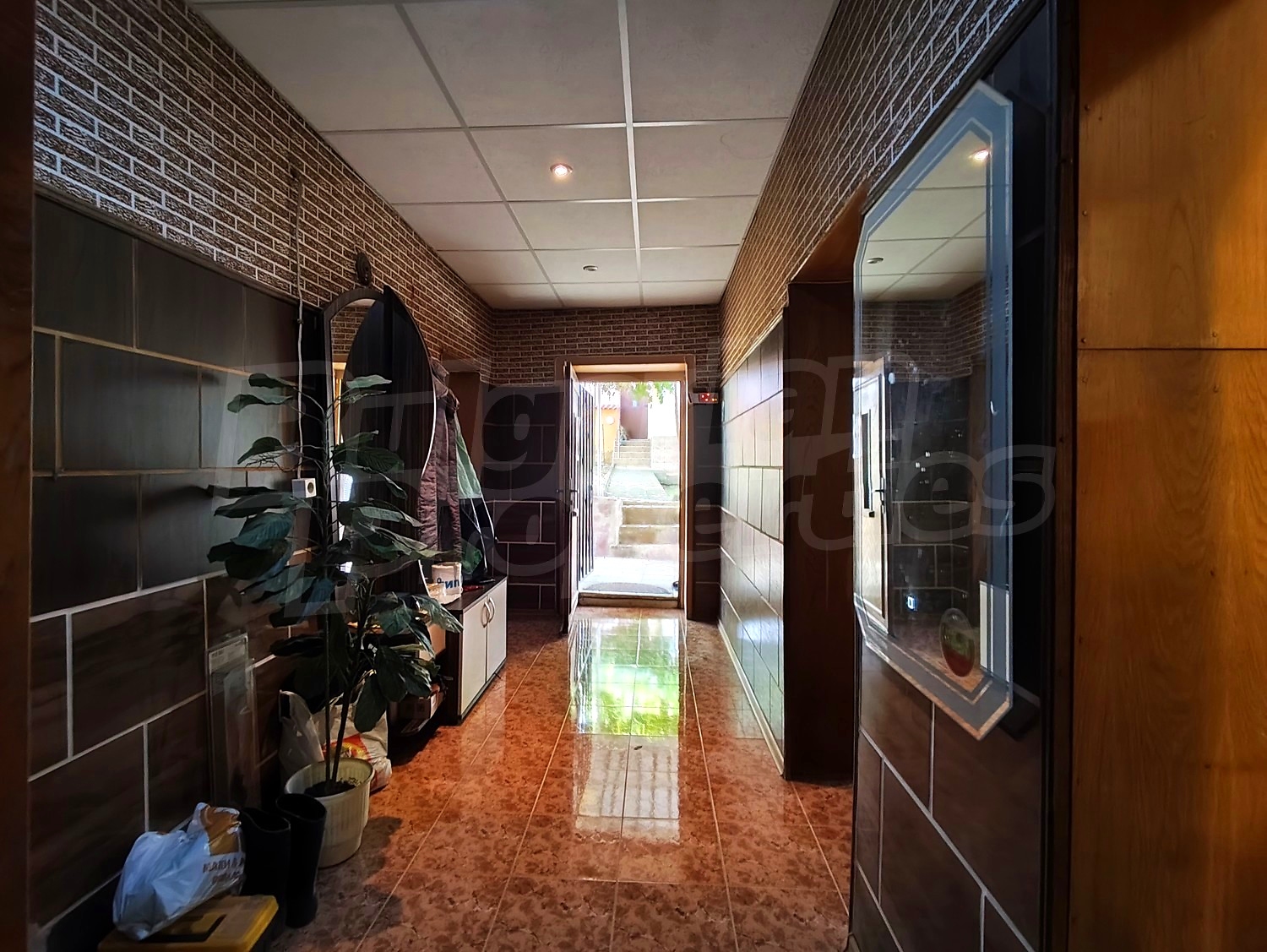 hallway, inside