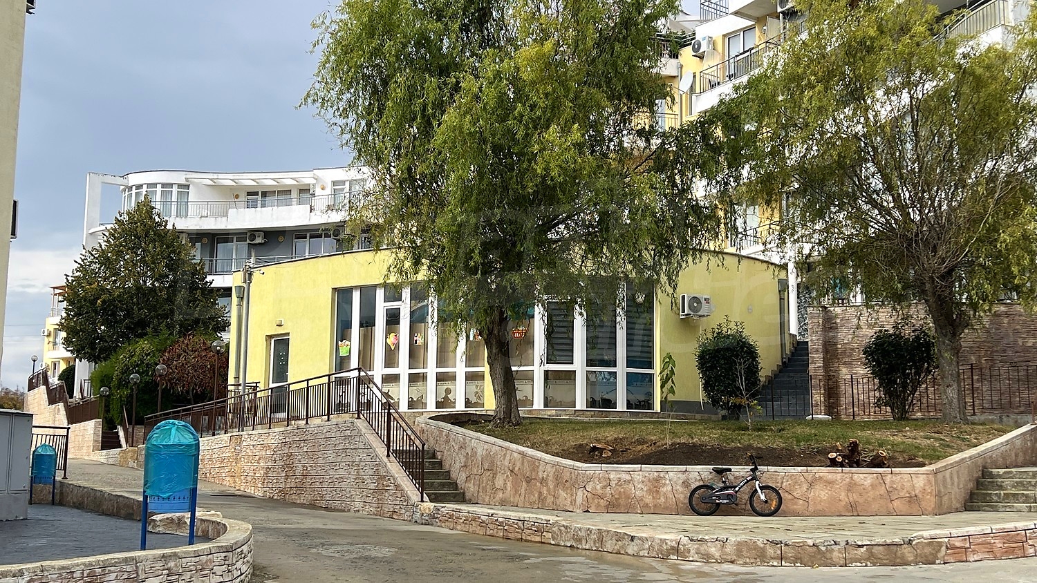outside, facade, garden