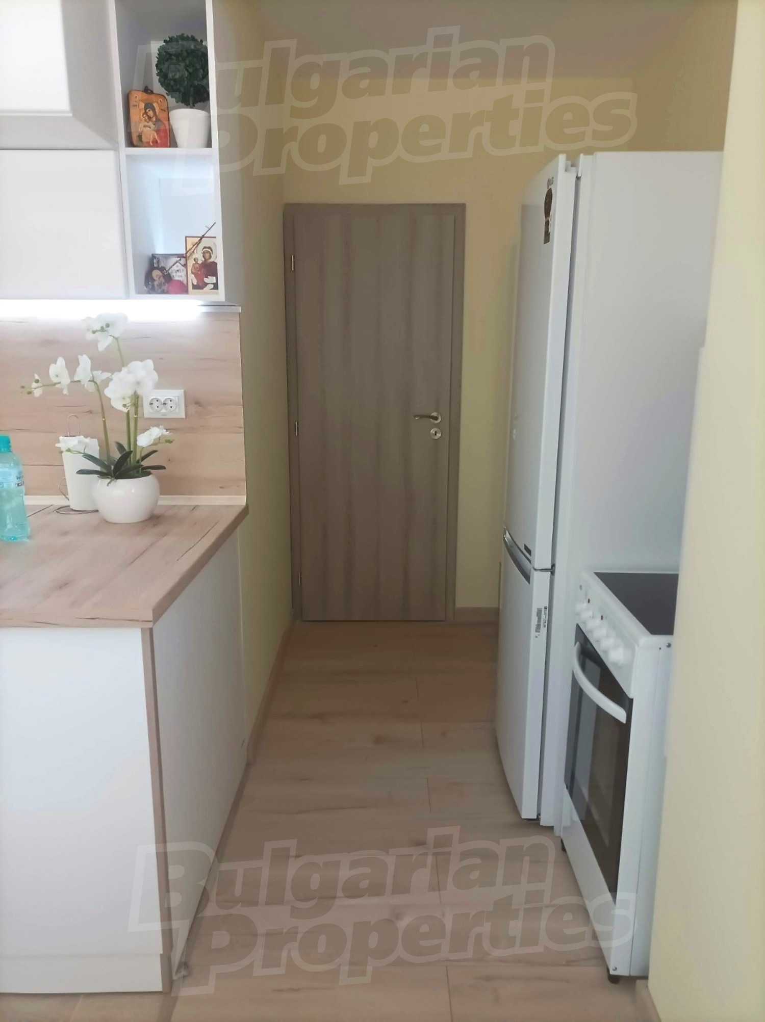 inside, kitchen, furnished