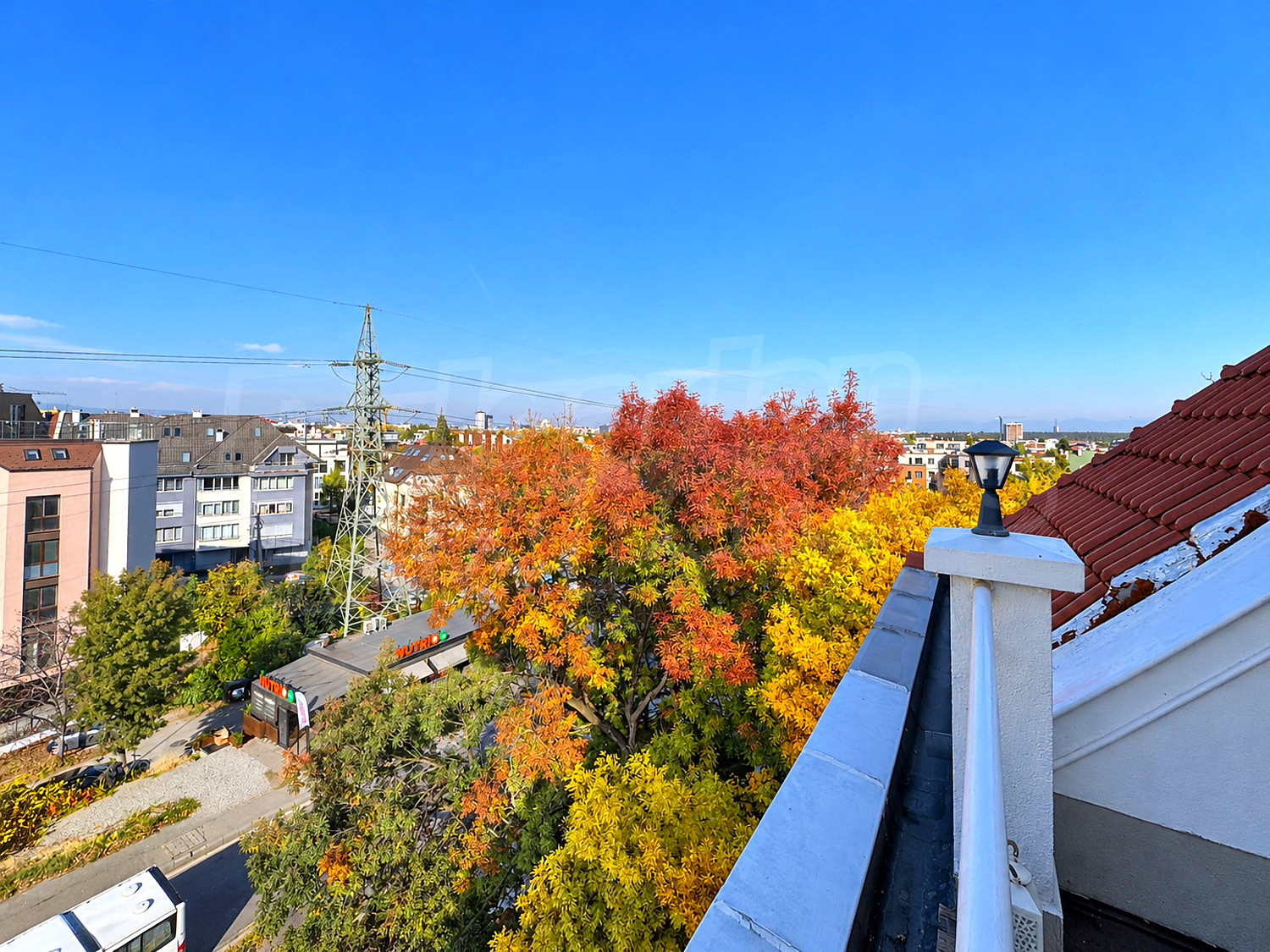 outside, view from balcony, green area