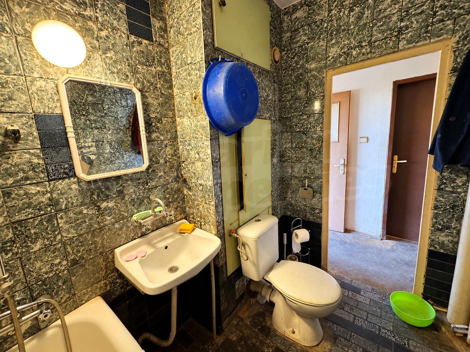 bathroom, toilet