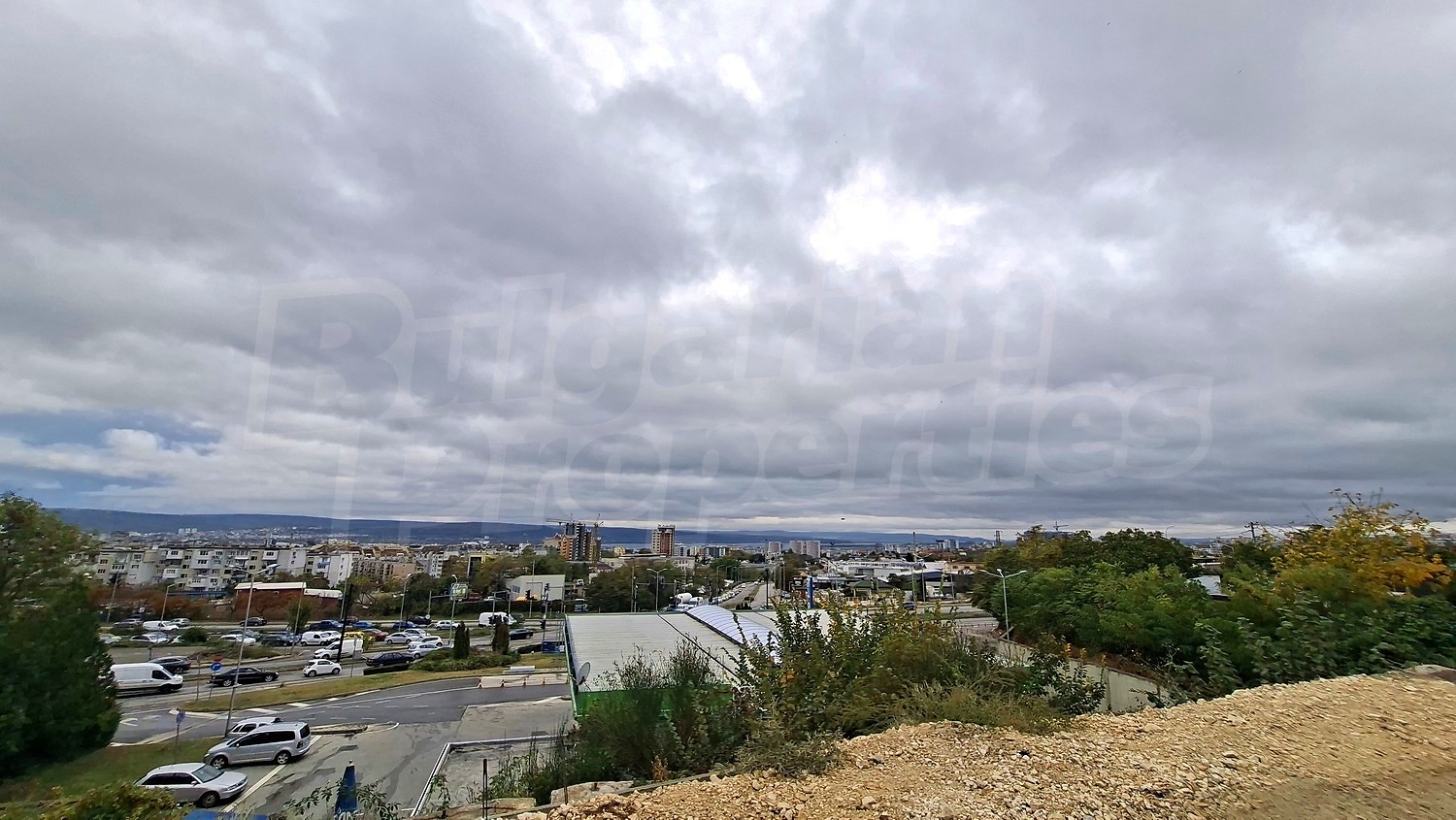 outside, view from balcony, mountain, green area