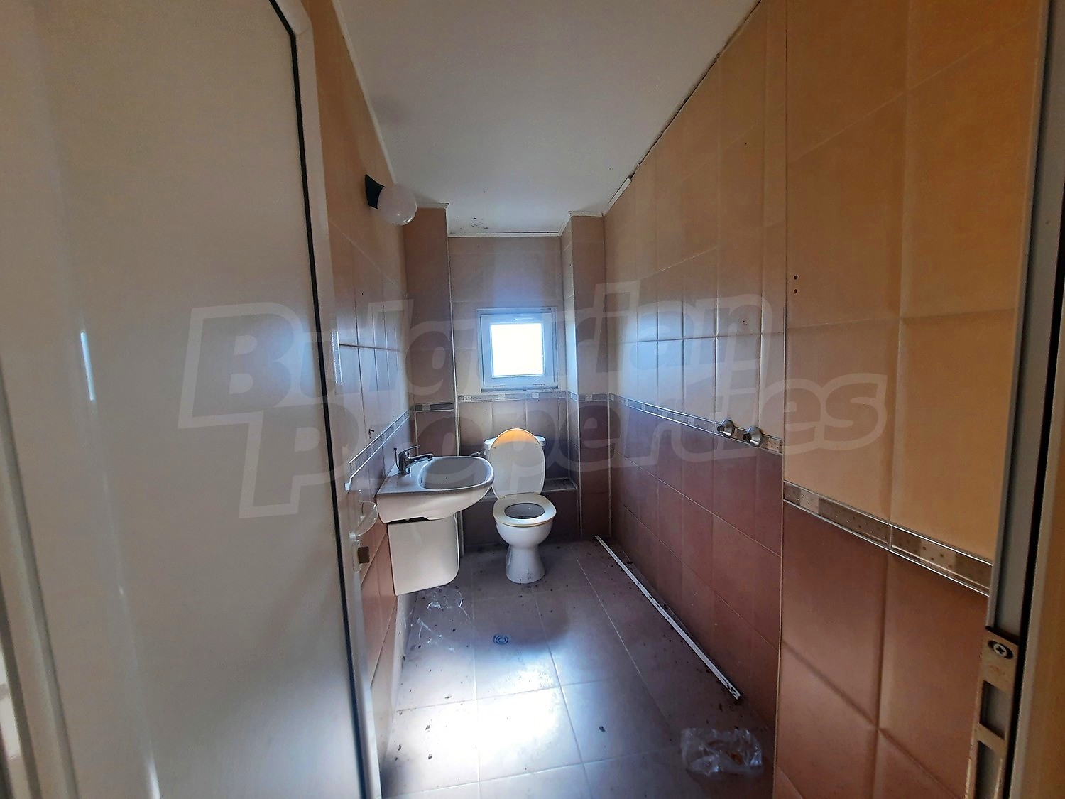 bathroom, toilet