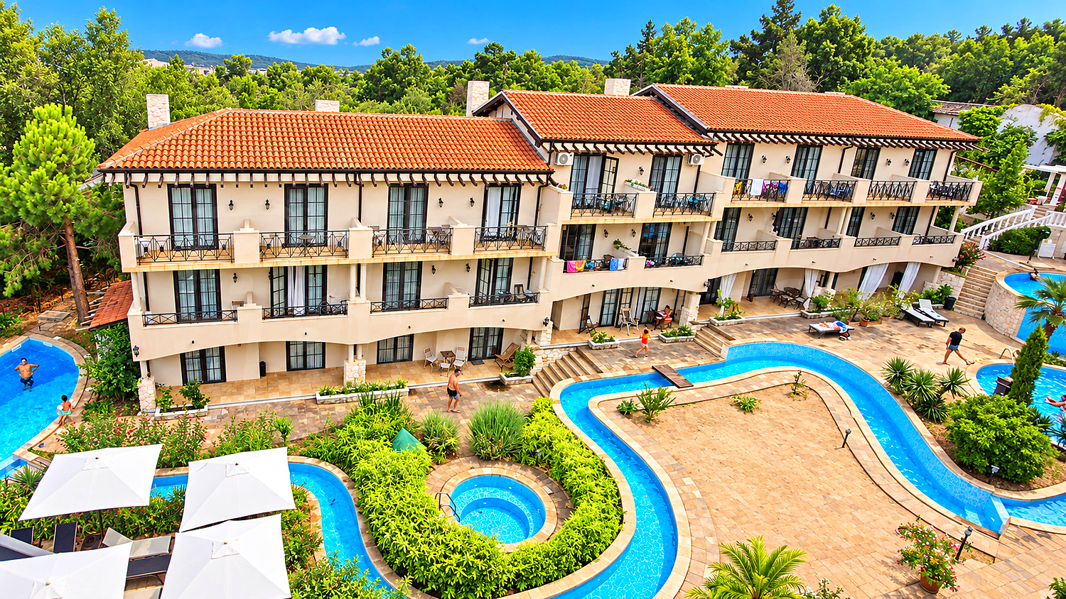 outside, pool, green area