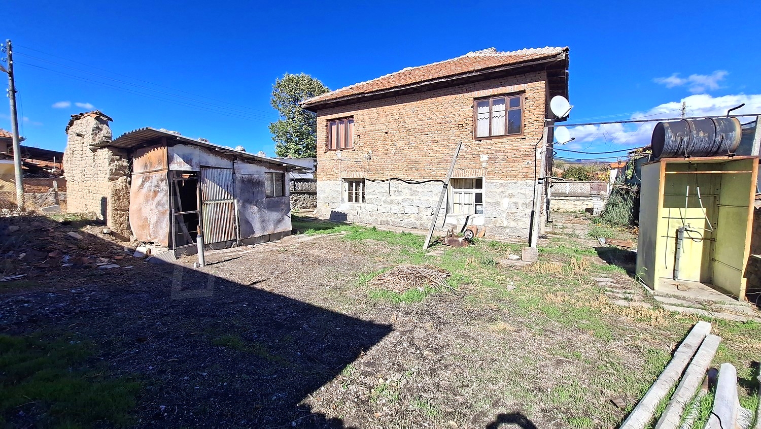 outside, facade, garden