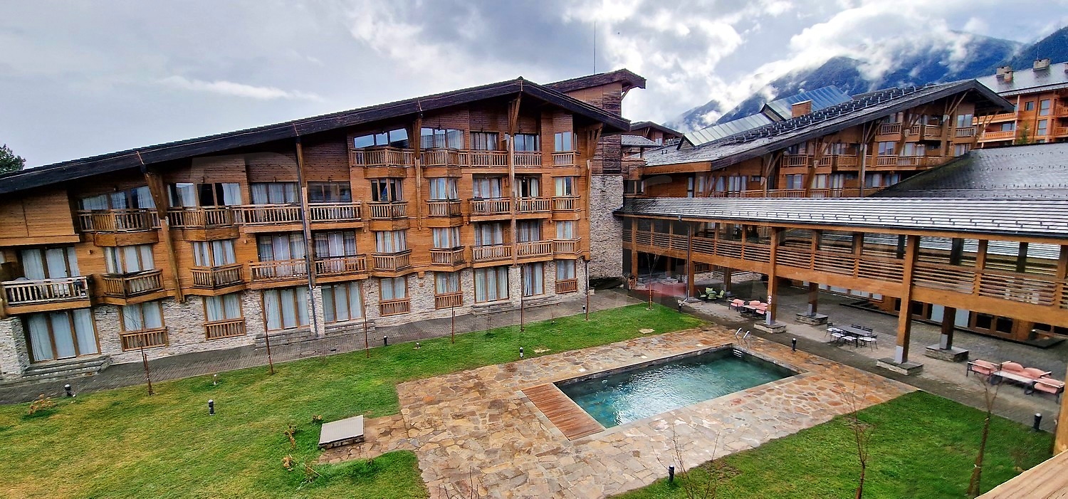 outside, garden, pool, mountain, facade