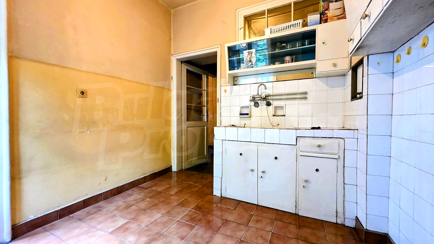 inside, kitchen
