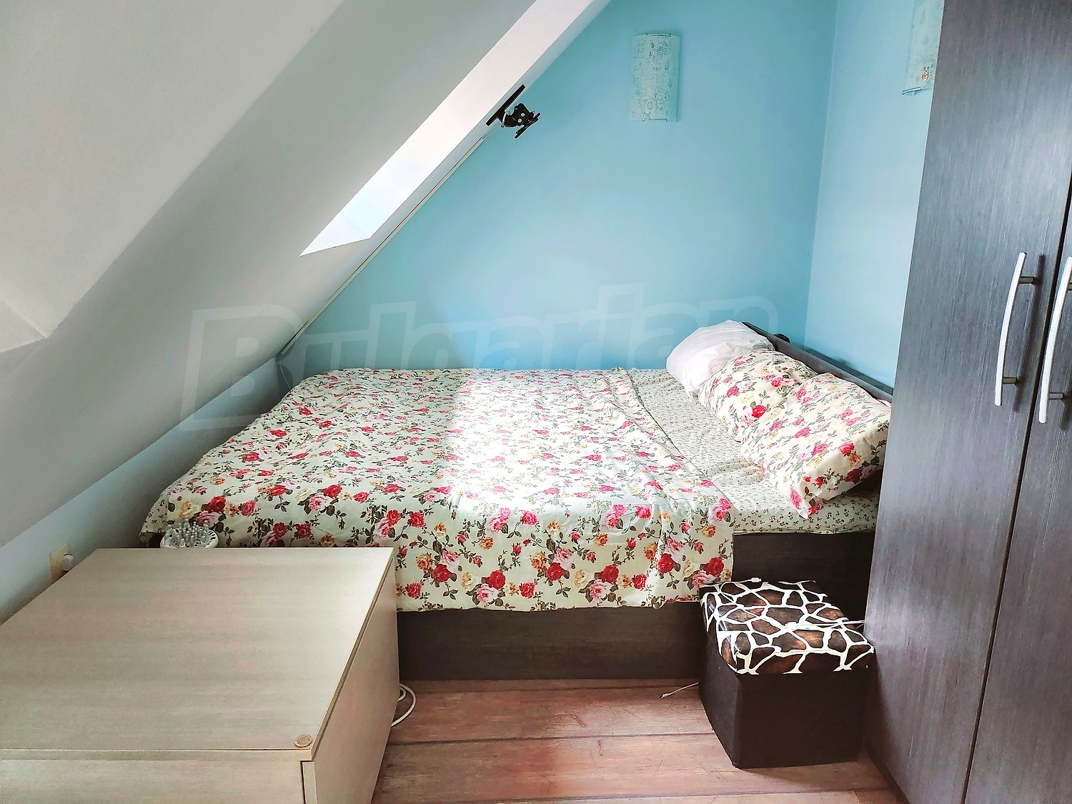inside, bedroom, furnished