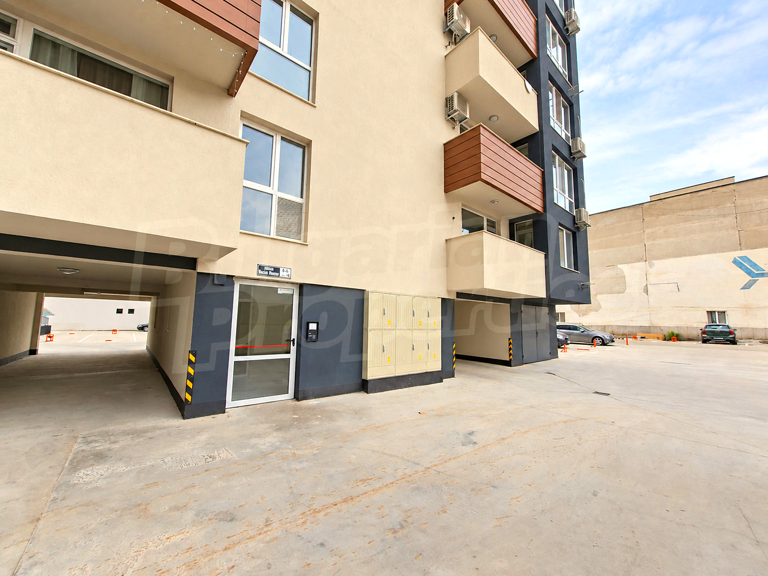 outside, facade, parking