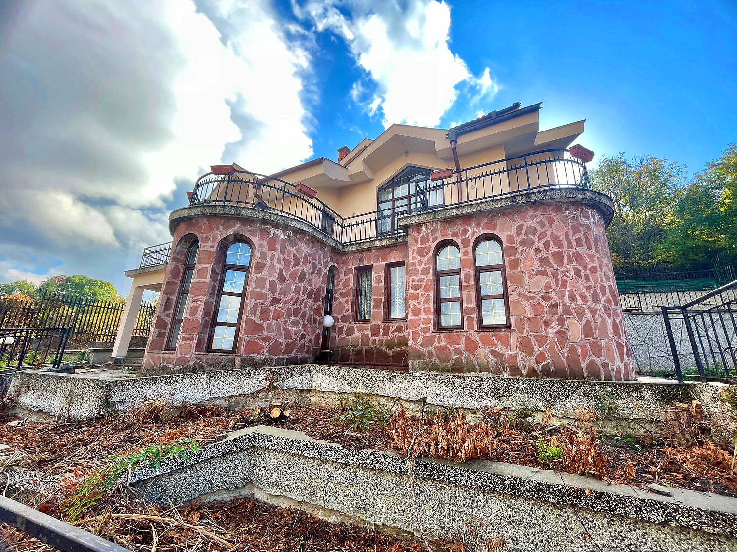 outside, facade, garden