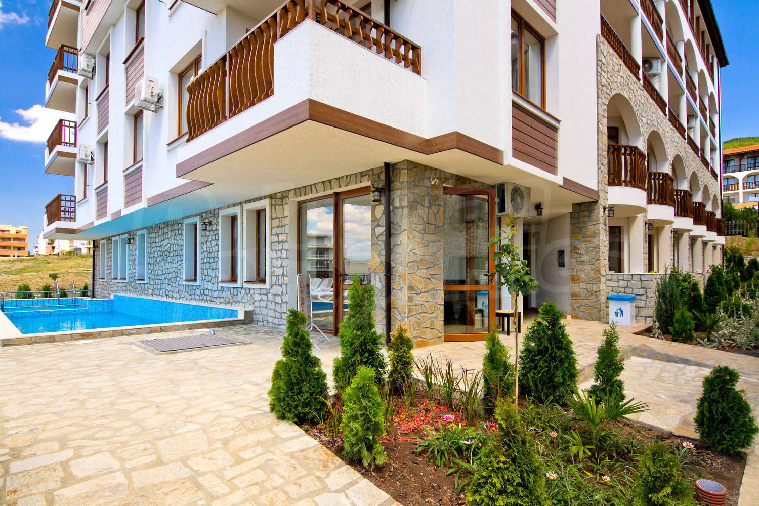 facade, pool, garden, outside