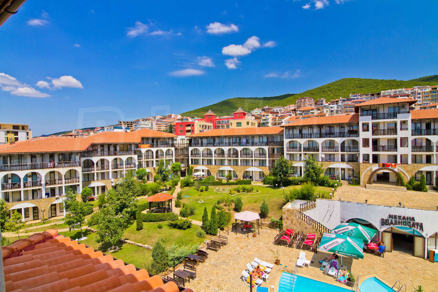 outside, garden, pool, mountain, facade