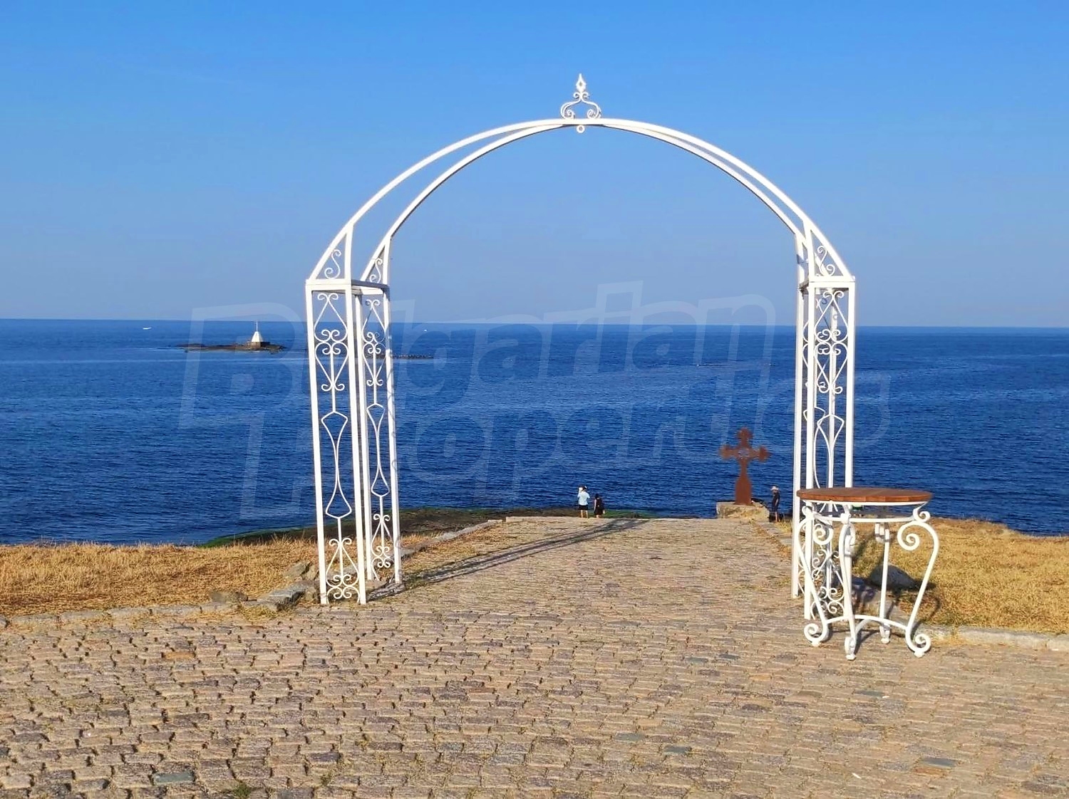 outside, sea