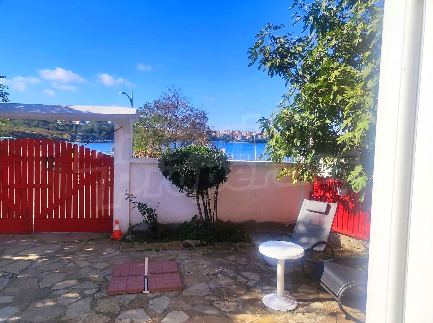 outside, garden, sea