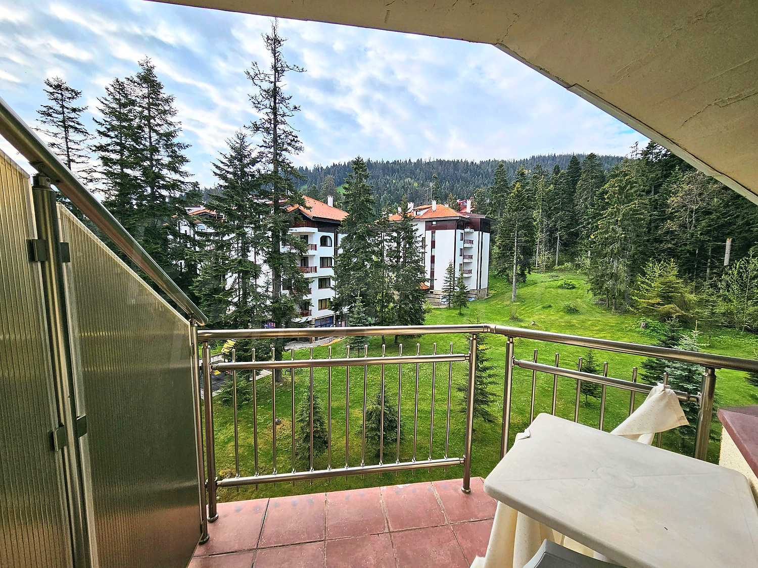balcony, view from balcony, green area
