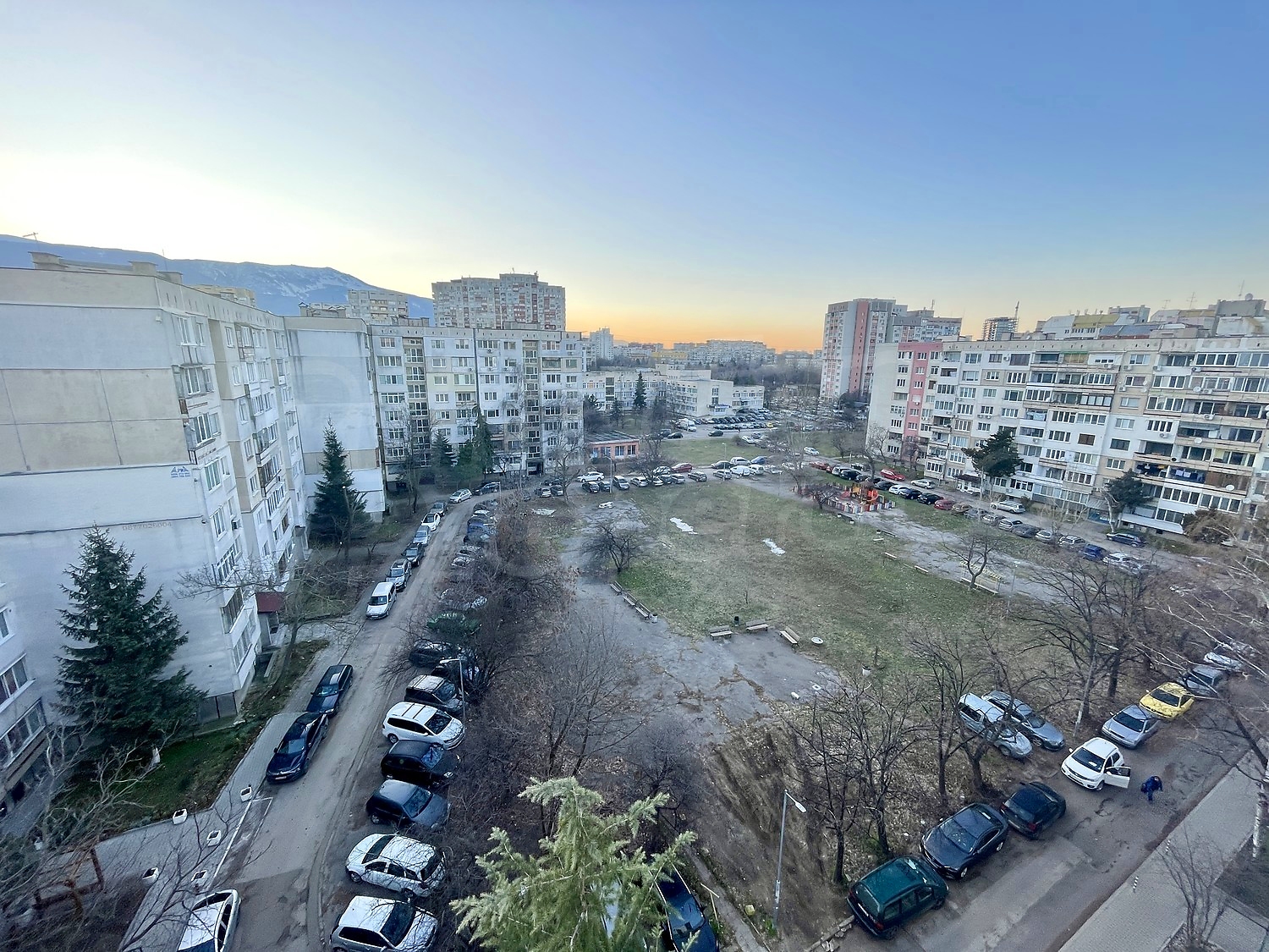 outside, parking, mountain, green area