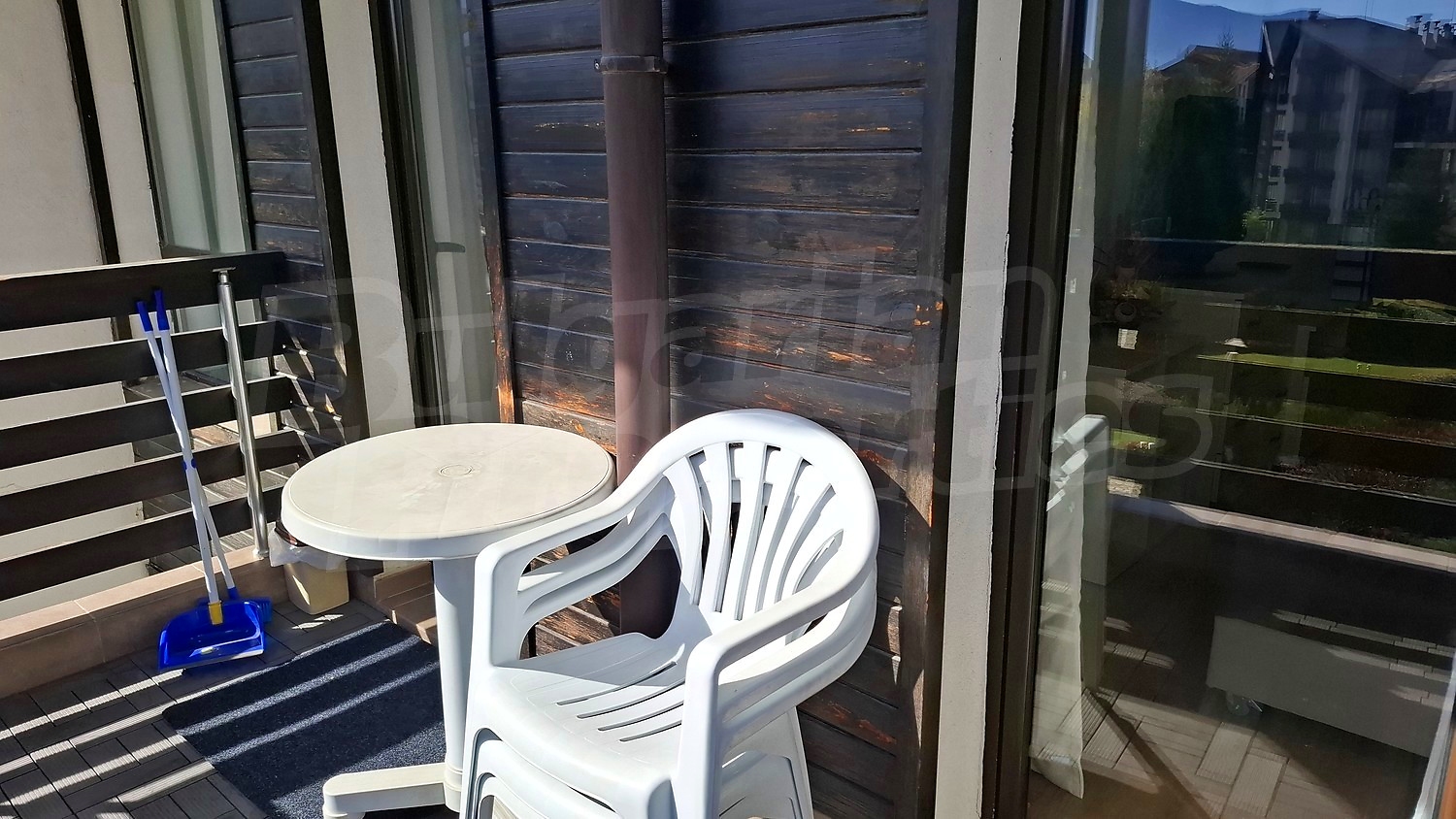balcony, outside