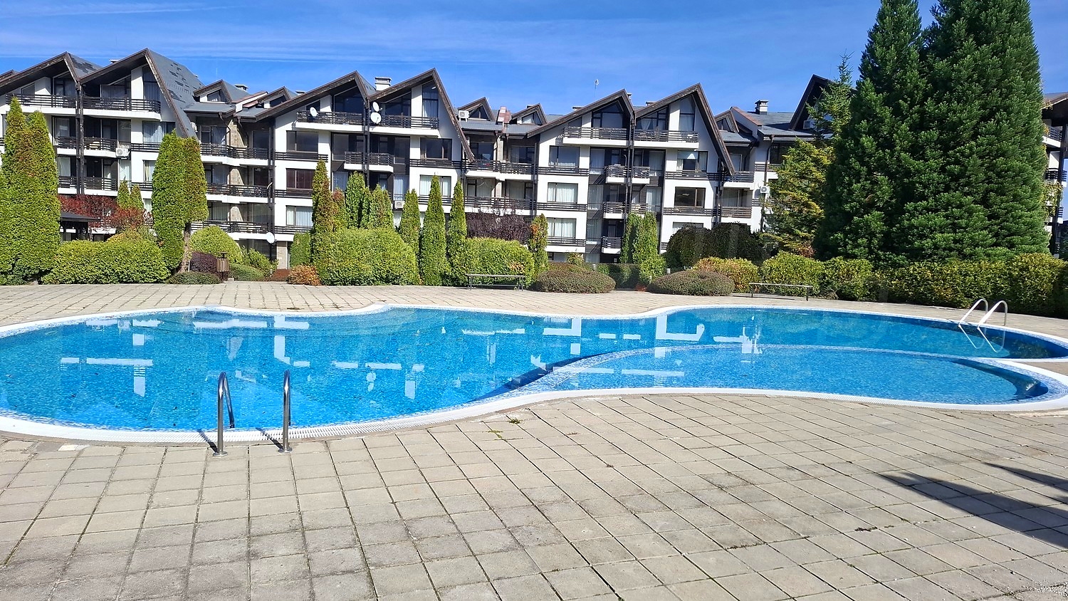 outside, pool, facade, garden