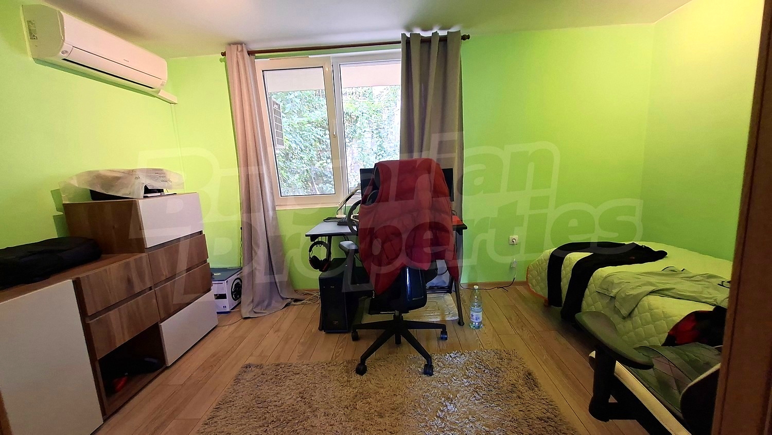 inside, bedroom