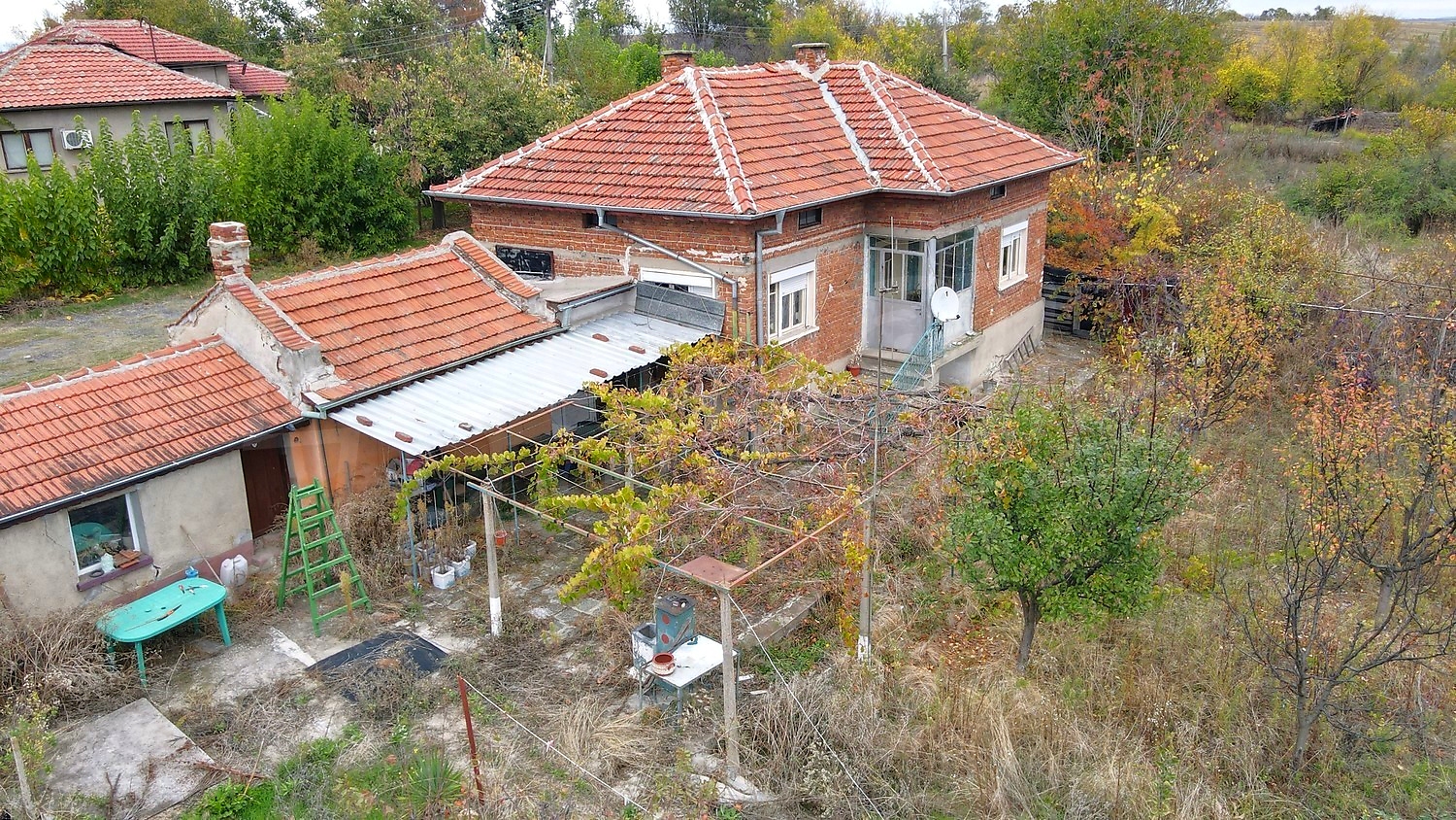 outside, facade, garden