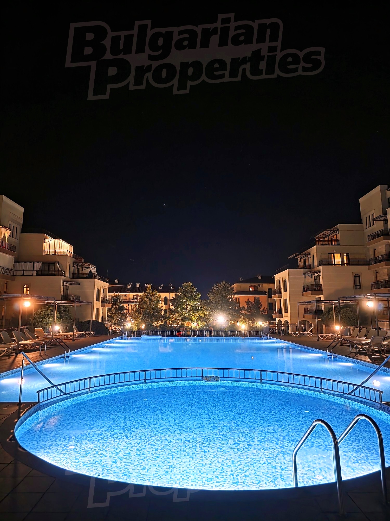 outside, pool