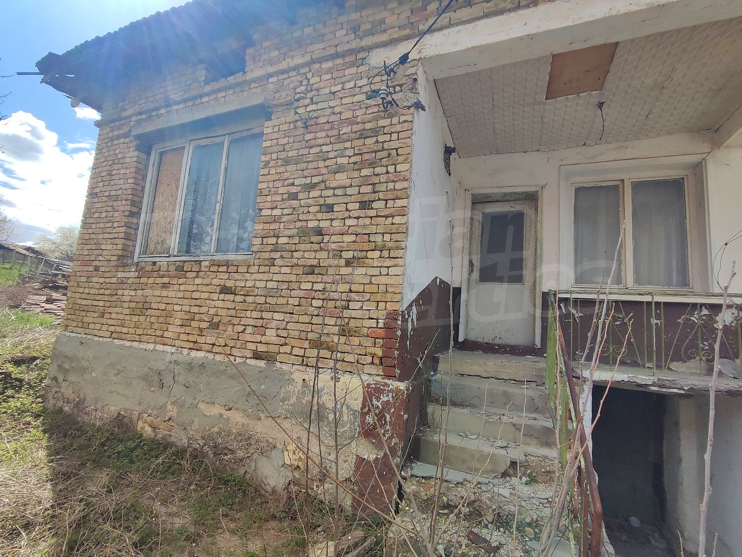 facade, outside