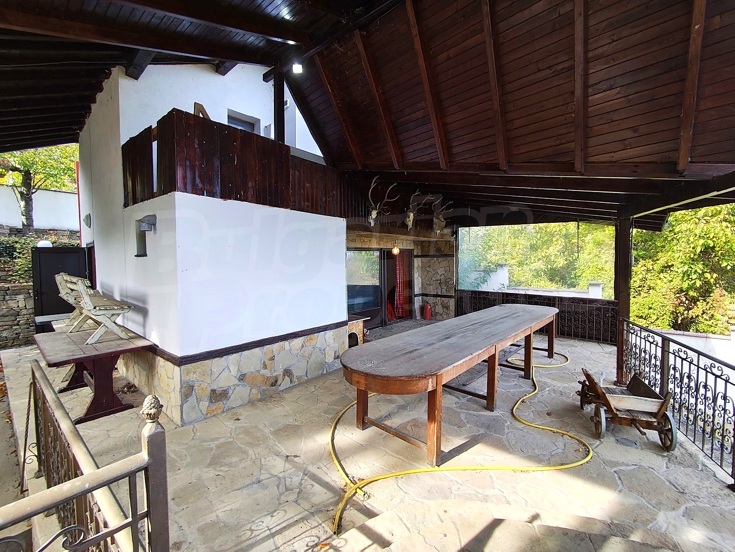 outside, balcony, green area