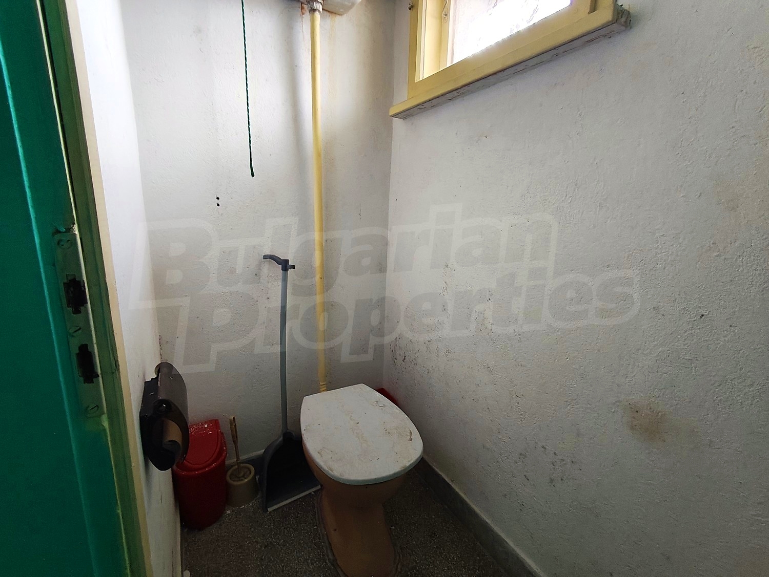 bathroom, toilet