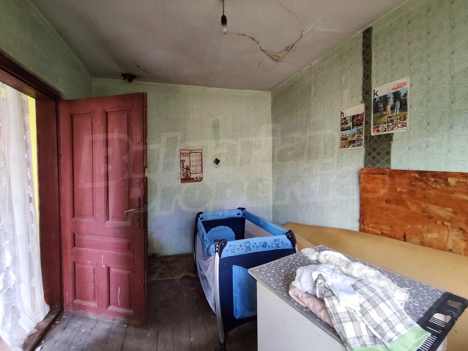 inside, bedroom