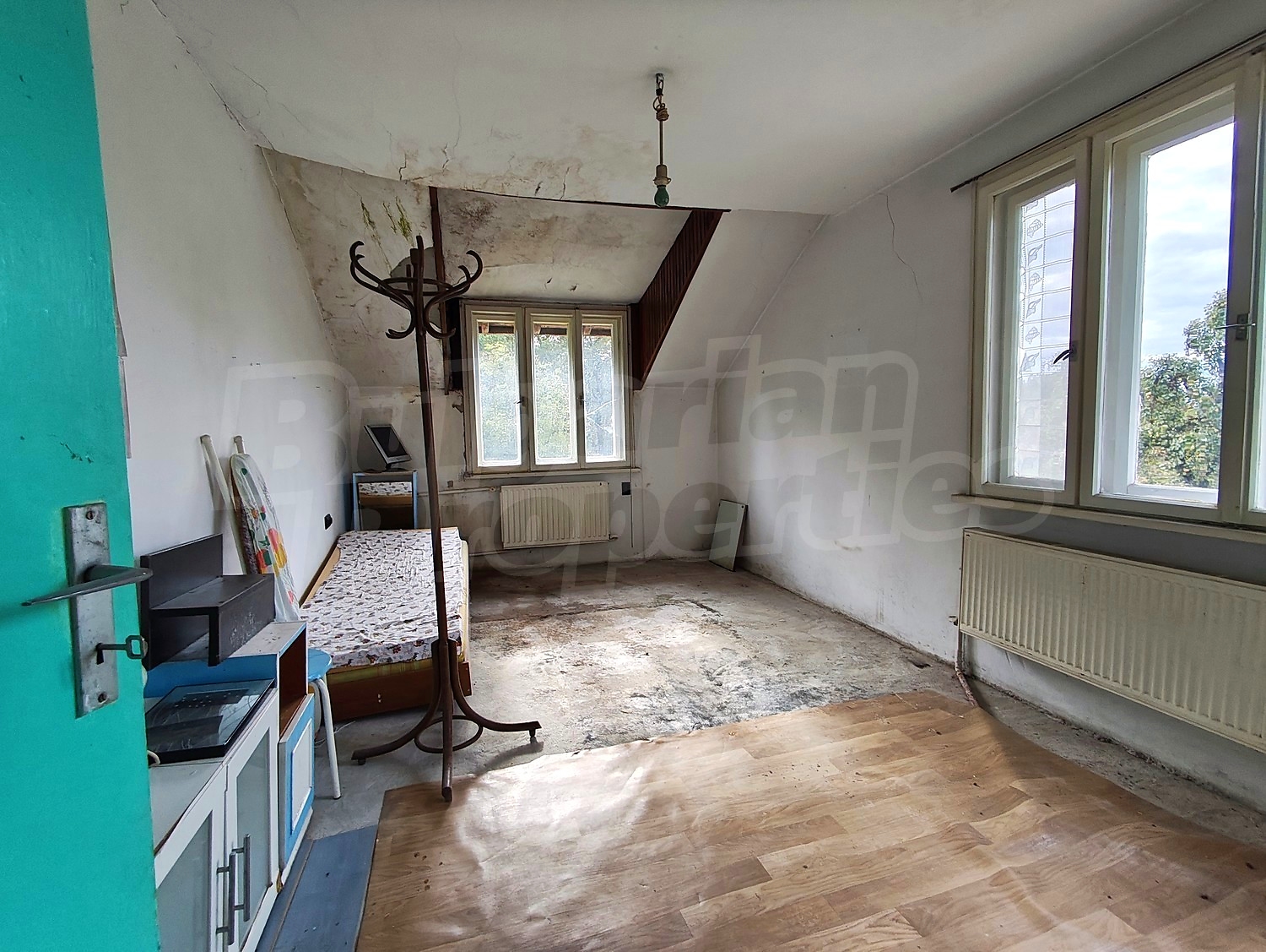 inside, bedroom