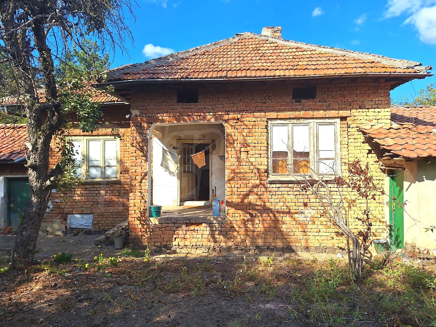 outside, facade, garden