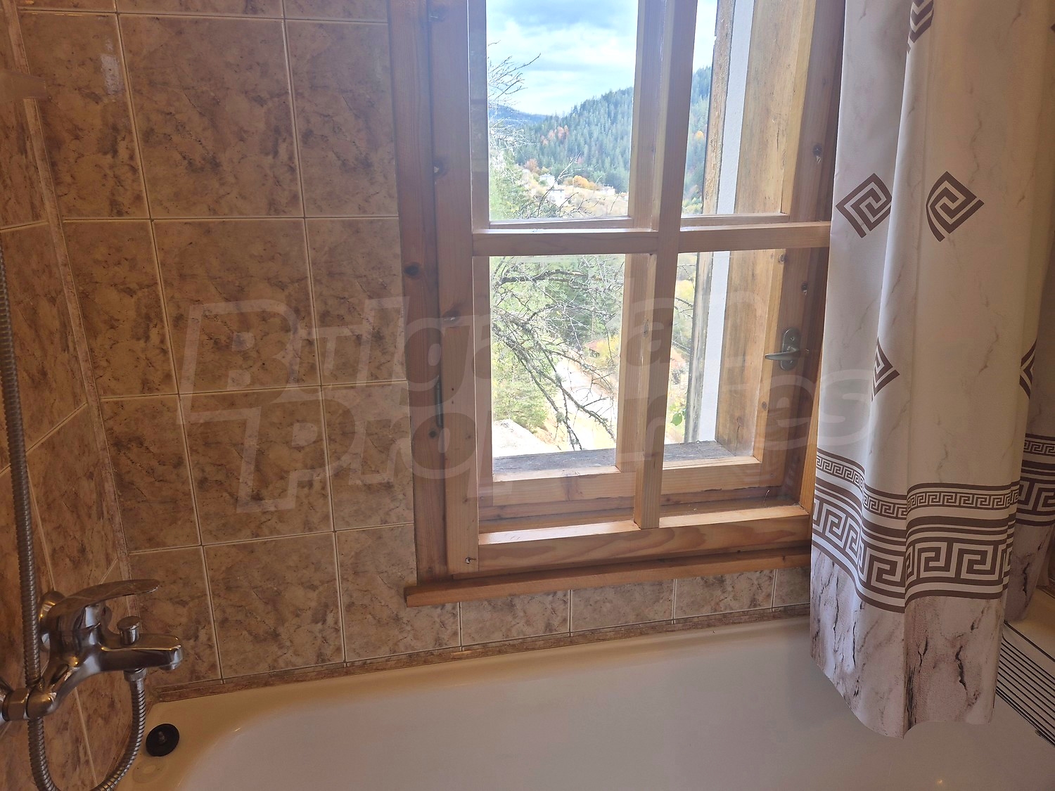 bathroom, view from balcony