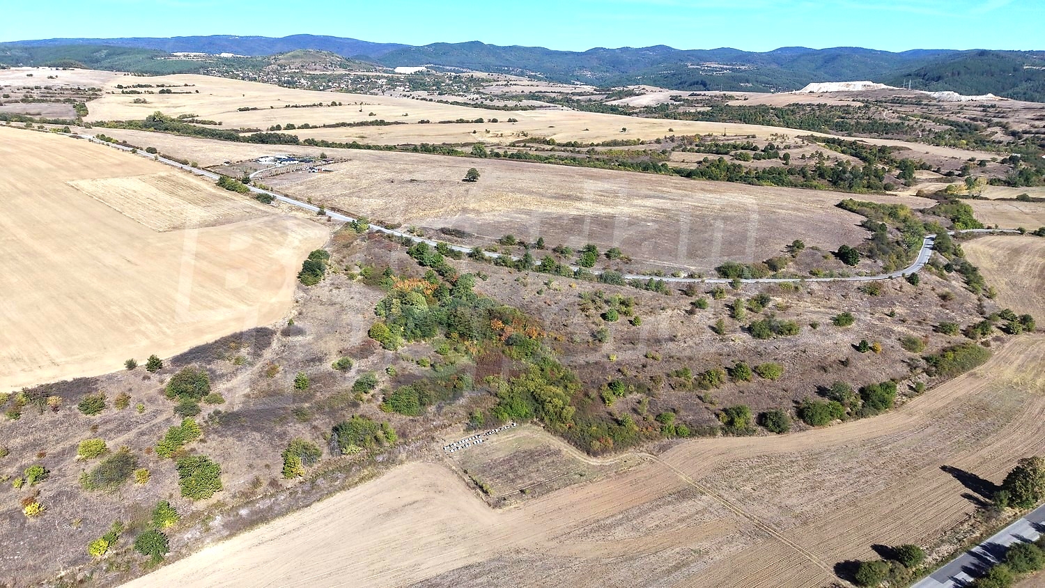 outside, mountain, green area