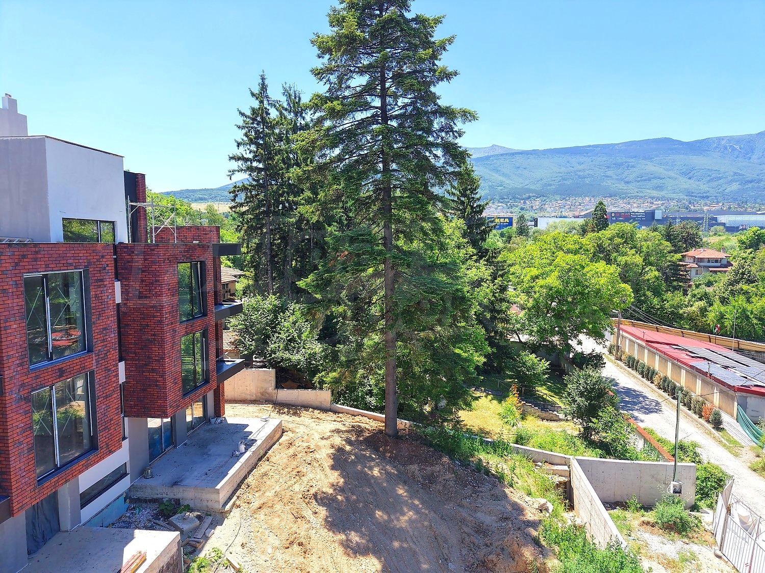 outside, facade, mountain, green area