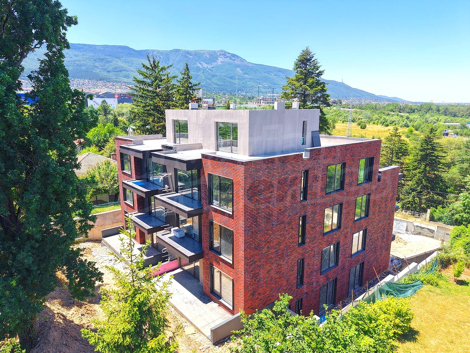 outside, facade, mountain, green area