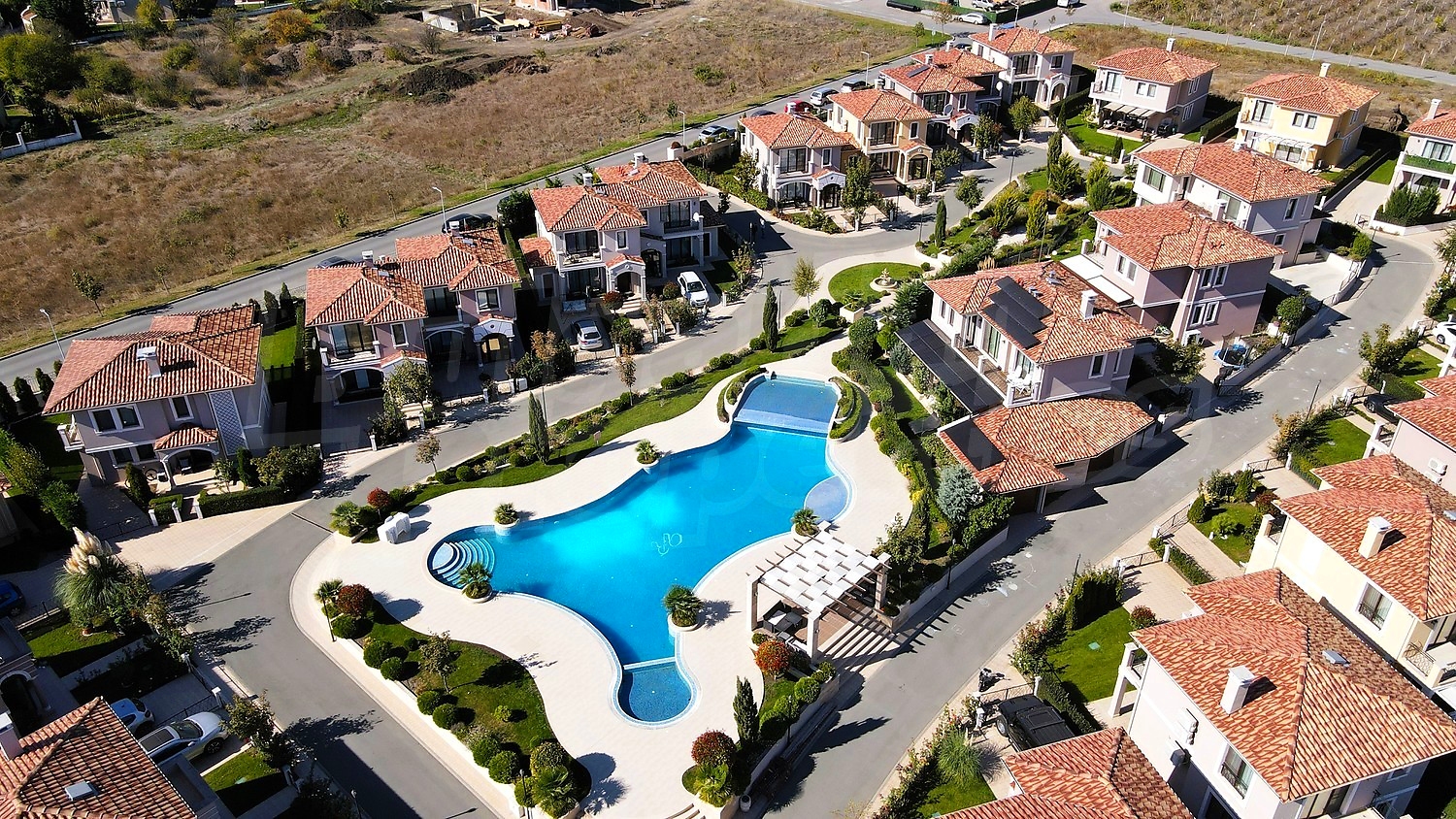 outside, pool, facade, garden, parking