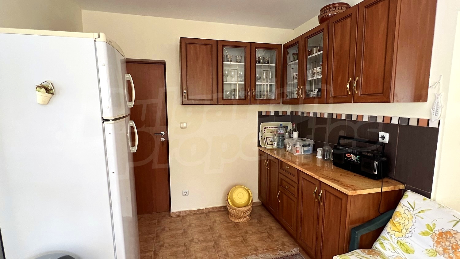 inside, kitchen, furnished