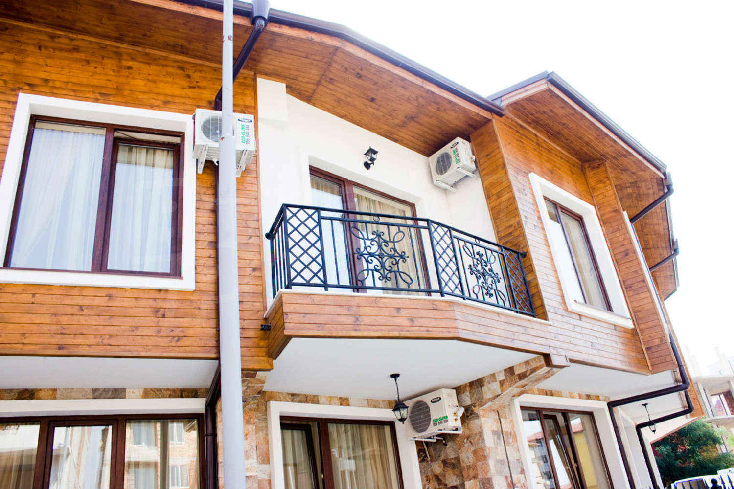 House for sale in Black Sea Villas in Nessebar, 200 m from the beach