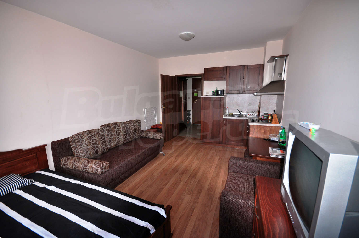 Gallery Picture 4