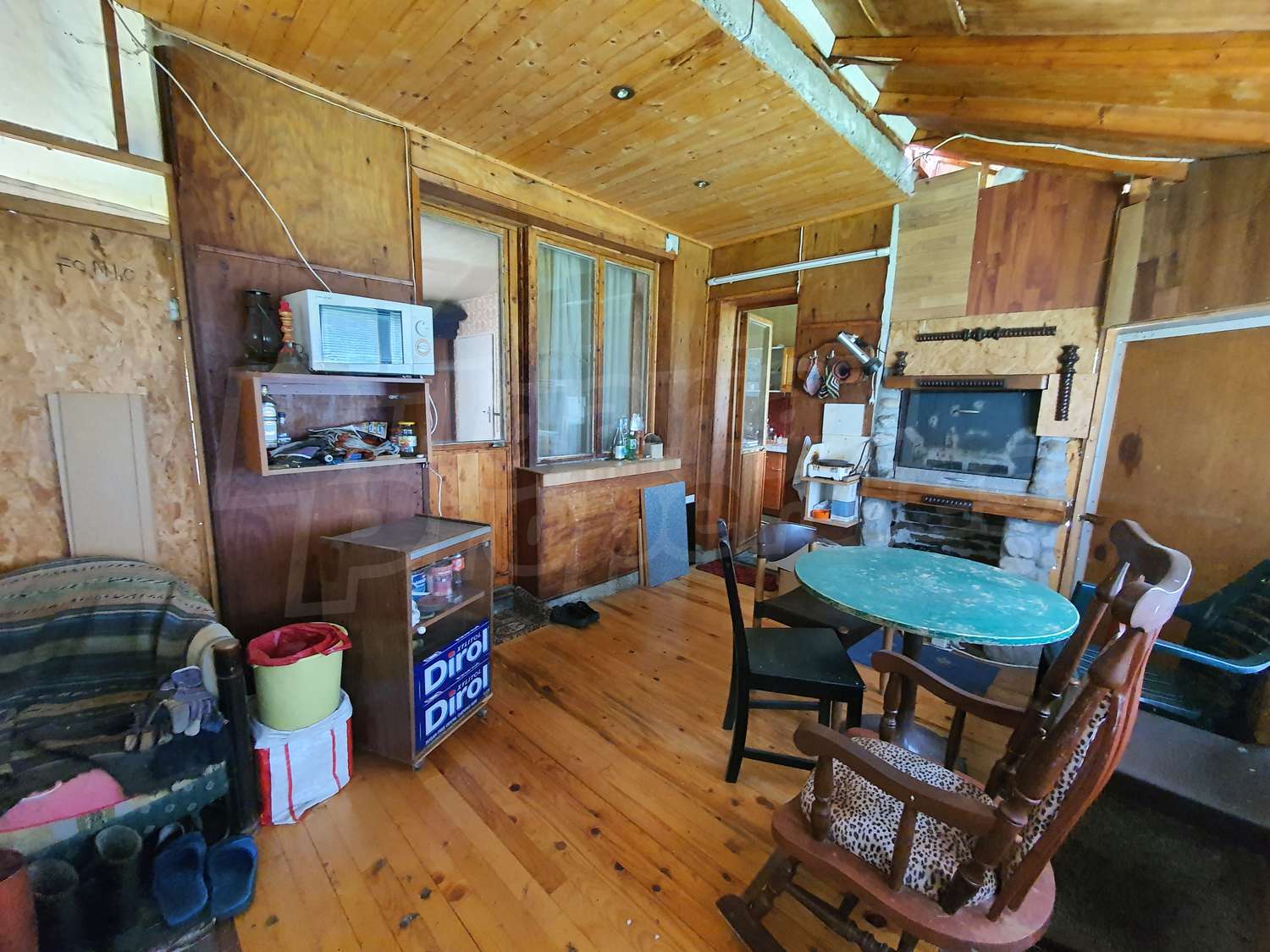 Gallery Picture 12