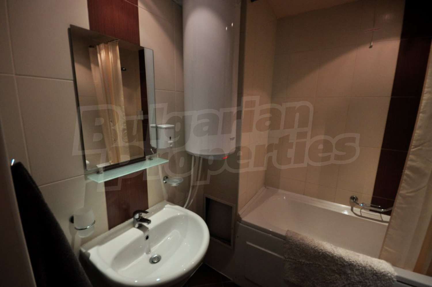 Gallery Picture 6