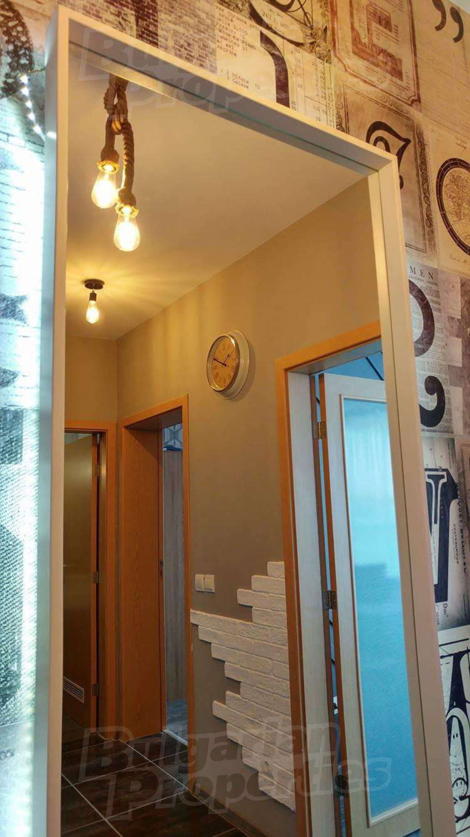 Gallery Picture 8