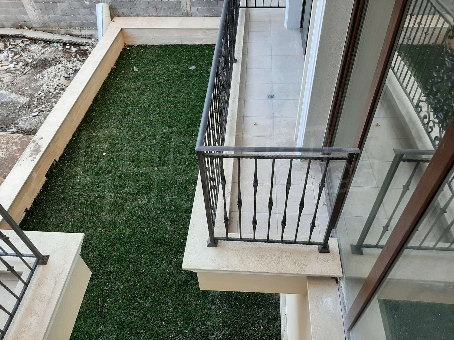 Gallery Picture 10