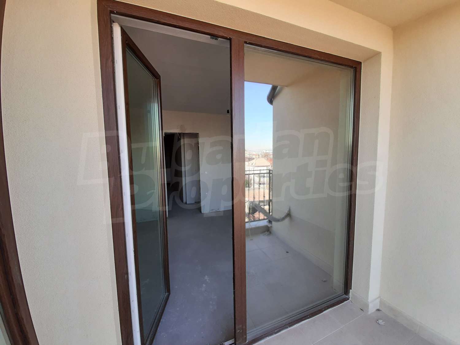 Gallery Picture 15