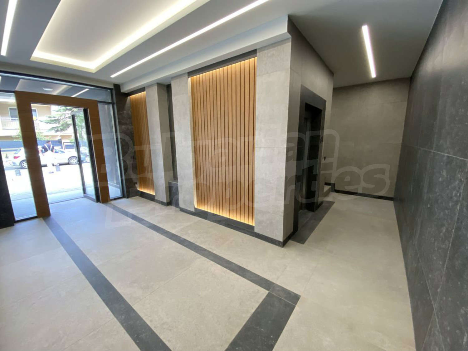 Gallery Picture 13